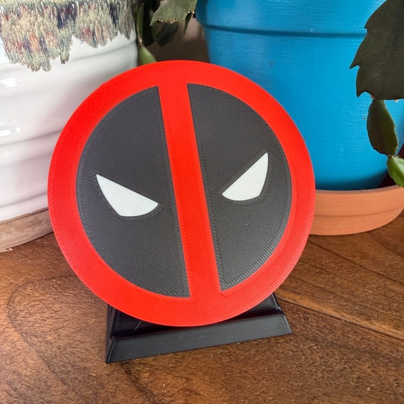 Deadpool Coaster Set of 4 with Holder | Marvel Comics Drink Coasters - Picture 3 of 10